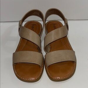 b.o.c. Women's Beige Strap Sandals